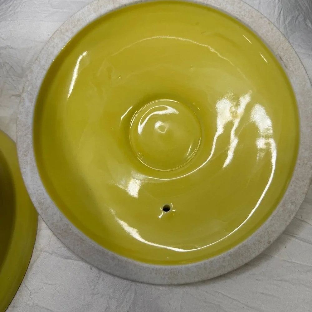 Vintage Mid‎ Century Yellow Ceramic Covered Casserole Dish Gold Trim MCM Lidded